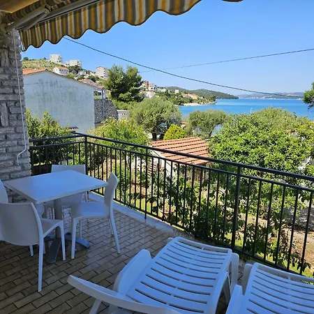 Сasa de vacaciones House Kucica Uz