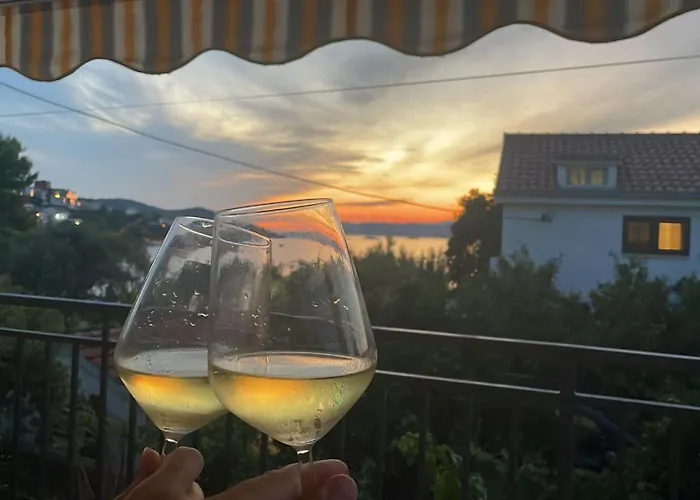 Сasa de vacaciones House Kucica Uz *