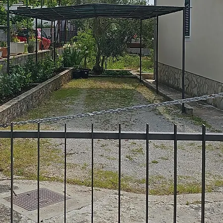 House House בית נופש טרוגיר