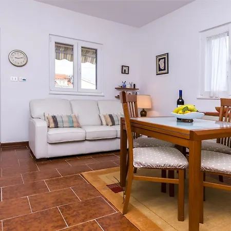 בית נופש House House *