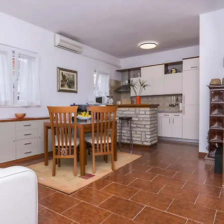 בית נופש House House