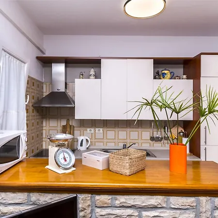 Dom wakacyjny House Kucica Uz Trogir