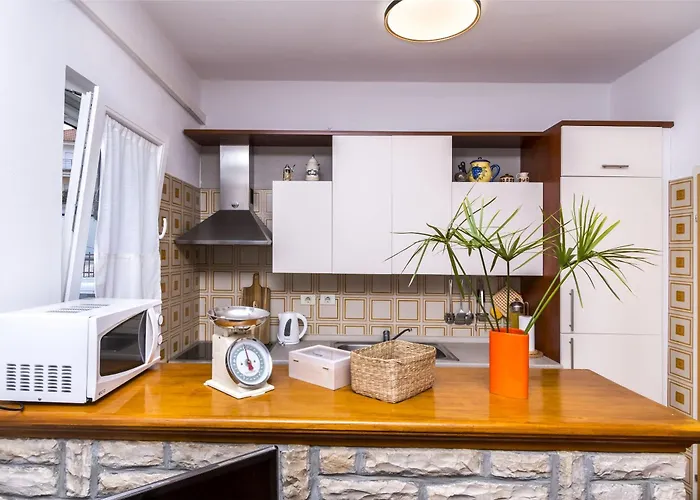 Dom wakacyjny House Kucica Uz Trogir